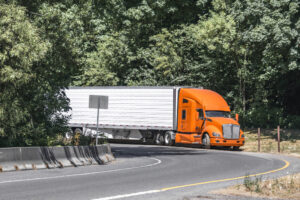 Mississippi wide turn truck accidents create serious risks for drivers, passengers, and pedestrians in Erie, Edinboro, Warren Counties, and across Northwestern Pennsylvania.